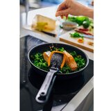 Fiskars obračalka s silikonom Functional Form 1027300 | Shoptok.si