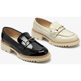 Resti Black lacquered women's moccasins with chain Soterra - Footwear | ePonuda.com