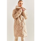 Bianco Lucci Women's Metal Buttoned Diamond Patterned Oversize Puffer Coat Cene