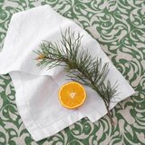 Linen Tales Laneni nadstolnjak 40x200 cm Evergreen Damask – | shoptok.hr