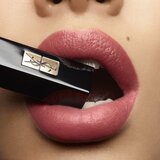 Yves Saint Laurent Rouge Pur Couture The Slim Velvet Radical tanka matirajoča šminka z usnjenim učinkom odtenek 303 | Shoptok.si