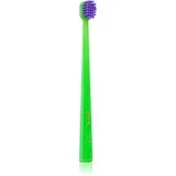 Toothbrush Medium zobna ščetka srednje trda 1 kos