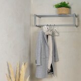 Spinder Design Kovinski stenski obešalnik v srebrni barvi s polico Smooth – | Shoptok.si