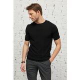 ALTINYILDIZ CLASSICS Men's Black Standard Fit Normal Cut Crew Neck Short Sleeved Jacquard Knitwear T-Shirt. Cene