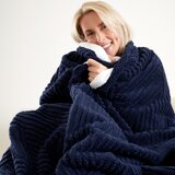 Catherine Lansfield Temno modro pregrinjalo 230x220 cm Heat Buddy Super Thermal &amp;ndash; Slike