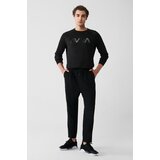 Avva Men's Black Elastic Waist, Lace-Up Cargo Pocket, Woven Flexible Jogger Pants Cene
