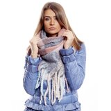 Fashion Hunters ženski šal with fringes in a wide plaid pink and blue Cene