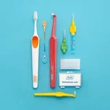 Orthodontic Kit set(za čiščenje zobnega aparata)