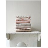 CamCam Copenhagen Rožnate/bež plenice v kompletu 2 ks iz muslina 70x70 cm Bows – | Shoptok.si