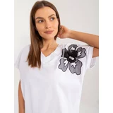 Fashion Hunters White blouse with decorative flower BASIC FEEL GOOD