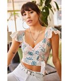 Olalook Women's Ecru Side Zipper Sleeve Detailed Mos Crepe Blouse | Shoptok.si