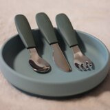 Petite&Mars Take&Match Stainless Steel Cutlery Set pribor za djecu Misty Green 12m+ 3 kom | shoptok.hr
