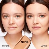 MAC Cosmetics Studio Fix Fluid SPF 15 24HR Matte Foundation + Oil Control matirajući puder SPF 15 nijansa NC18 30 ml | shoptok.hr