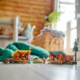 Lego 42624 Udobne kolibe avanturističkog kampa | Eponuda.com