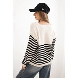 Kesi Włoski Women's striped sweater with heart, mohair and V-neck black | Shoptok.si