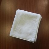  RUČNIK PLAIN UNI 50*90CM BIJELI 550 GSM | Eponuda.ba