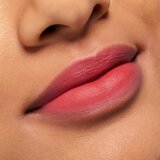 Essence Blur Soufflé mat tekući ruž za usne nijansa 07 Main Character 3.6 ml | shoptok.hr