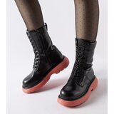 Gemre Black insulated boots with pink sole Beata Cene
