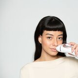 Braun Smart Skin Expert IPL7147 pametna naprava IPL za odstranjevanje dlačic za telo, obraz, predel bikinija in podpazduhe 1 kos | Shoptok.si