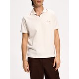 Reserved Comfort fit polo-majica od strukturirane tkanine - krem | shoptok.hr