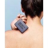 Carbon Theory Charcoal & Tea Tree Oil piling za čišćenje tijela za problematičnu i masnu kožu 100 g | shoptok.hr