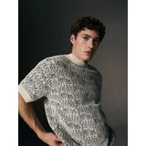 Reserved pleten teksturiran pulover - bela