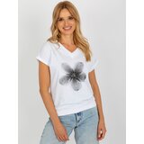 Fashion Hunters RUE PARIS white blouse with V-neck with print Cene