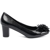 GOODIN Lacquered pumps with a striking decoration Cijene
