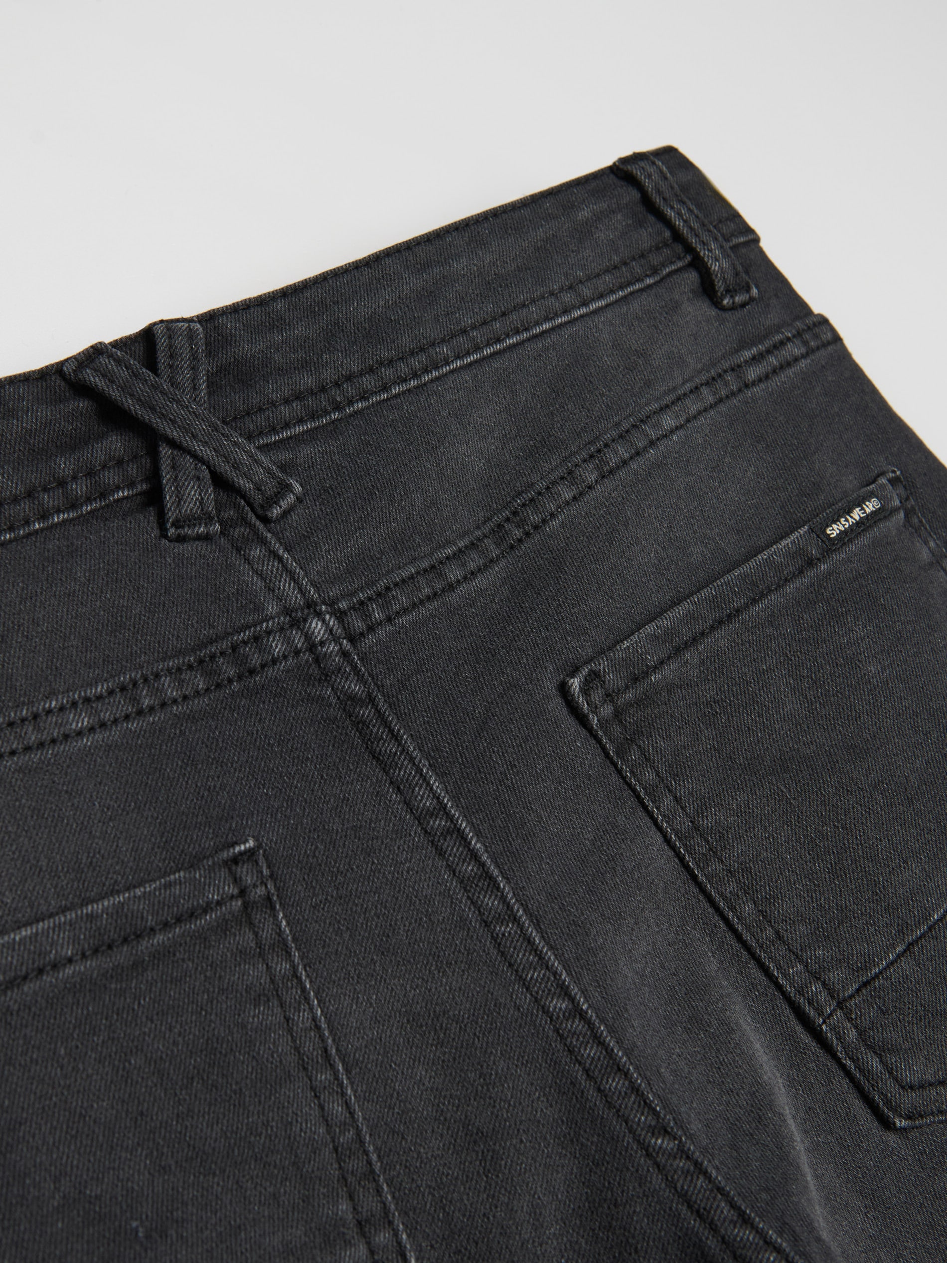 Sinsay Traper kratke hlače slim fit s džepovima | shoptok.hr