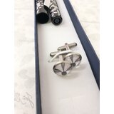 Karlovšek Manšetni gumbi in črno nalivno pero s srebrnim ornamentom | Shoptok.si