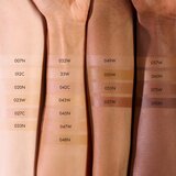 Catrice Skin Like Luminous Foundation tekoči puder z učinkom osvetljevanja z vlažilnim učinkom odtenek 045N 30 ml | Shoptok.si