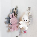  Nijntje · miffy® by bon ton toys obesek za ključe corduroy pink | Shoptok.si