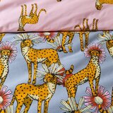 Their Nibs Rožnata/siva bombažna podaljšana posteljnina za zakonsko posteljo 230x220 cm Untamed Cheetah – | Shoptok.si