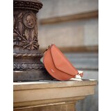 Vuch Tricia Brown | ePonuda.com