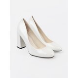 SEASTAR White patent pumps | ePonuda.com