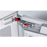Bosch vgradni kombinirani hladilnik KIS87ADD0 Serie 6 | Shoptok.si