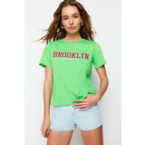 Trendyol Green 100 Cotton Slogan Printed Regular Cut Knitted T-Shirt cene