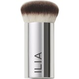 ILIA Beauty perfecting buff brush Cene