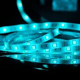  LED RGB prigušiva spoljašnja traka 5m LED/14W/12V IP65 + daljinski upravljač | Eponuda.com