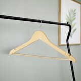 Wenko set s 8 drvenih vješalica za odjeću shaped hanger eco | shoptok.hr