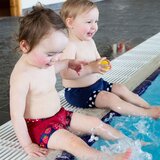 KONFIDENCE Neo Nappies neoprenske grelne hlačke Strawberry 18 - 24 | Shoptok.si