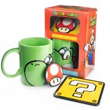 Super Mario PYRAMID SUPER MARIO (YOSHI) SKODELICA, PODSTAVEK IN OBESEK ZA KLJUČE | Shoptok.si
