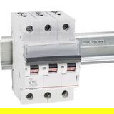Legrand 403545 zaštitna sklopka za vodove 3-polni 16 A 400 V | Eponuda.ba