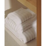 Kave Home Bijeli pamučan ručnik od frotira 50x90 cm Navira – | shoptok.hr