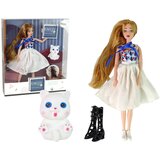  Lutka za igru Emily s dugom smeđom kosom i crnim čizmama - 30 cm | Shoptok.si