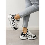 Resti Women's sporty sneakers on a thicker sole Loness | Shoptok.si