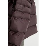 Rains Jakne ALTA VISION SHORT PUFFER JACKET Bordo | Shoptok.si