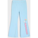 Sinsay Pamučne flare hlače s printom Cinnamoroll | shoptok.hr