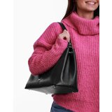 Vuch Veyra Black | Shoptok.si