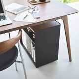 YAMAZAKI Črn kovinski regal na koleščkih 60x59x35 cm Tower – | Shoptok.si